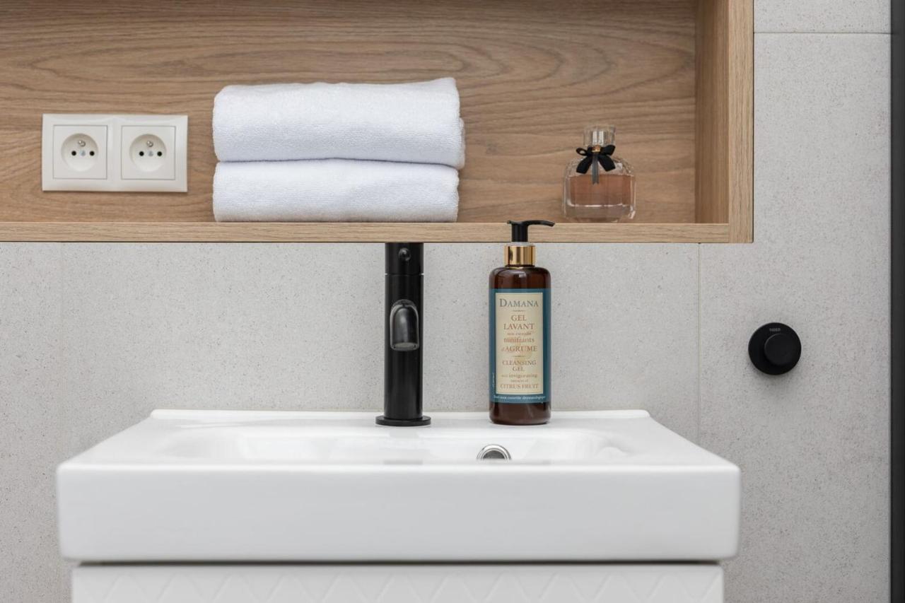 Boduena 4 - Elegant In Centre By Renters Appartement