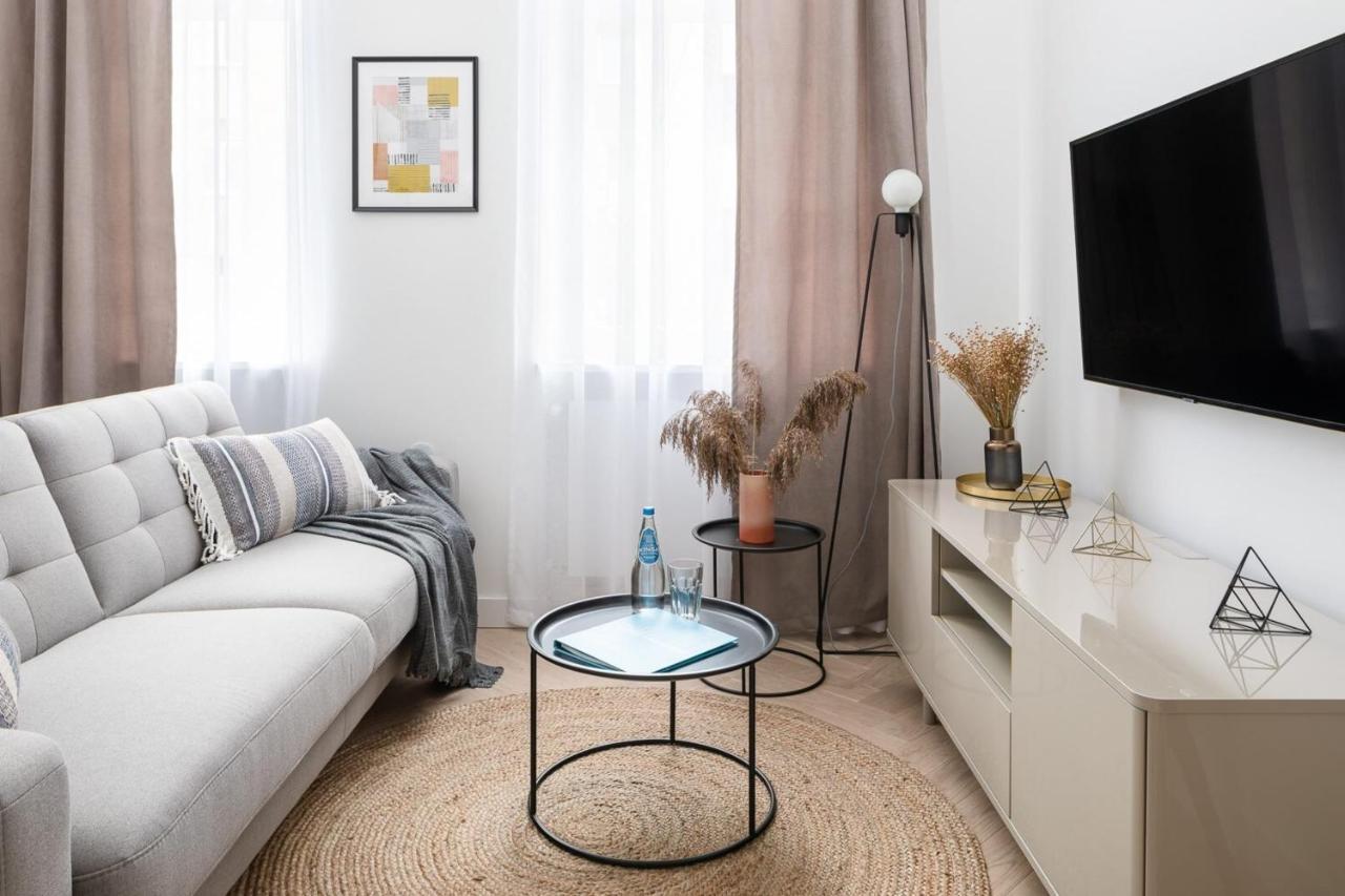 Appartement Boduena 4 - Elegant In Centre By Renters Warschau